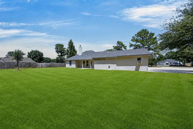10546 Fawn Mist Drive, Conroe, TX 77303