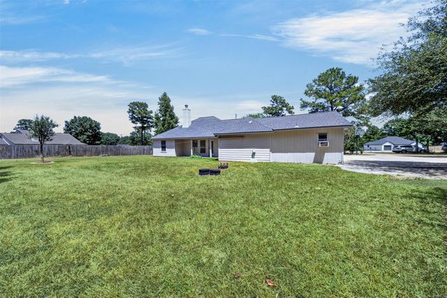 10546 Fawn Mist Drive, Conroe, TX 77303