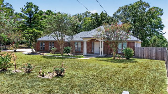 10546 Fawn Mist Drive, Conroe, TX 77303