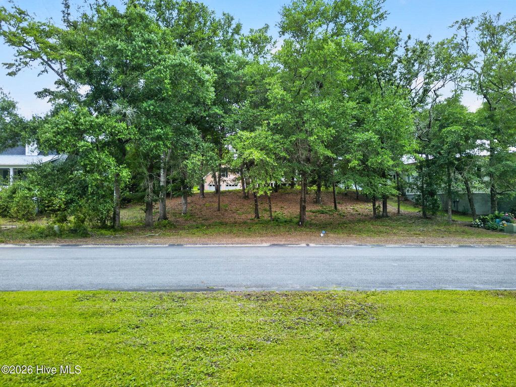6062 Sullivans Ridge Road, Southport, NC 28461