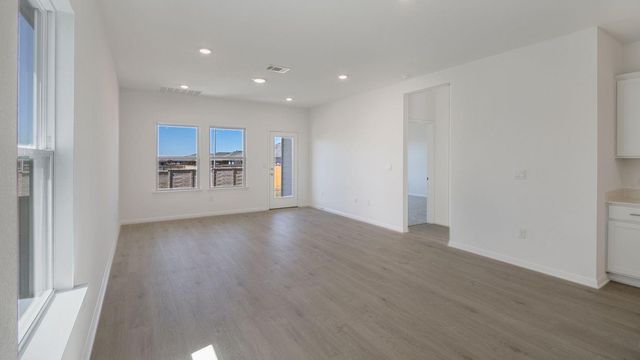 1246 Sandy Shore Lane, Iowa Colony, TX 77583