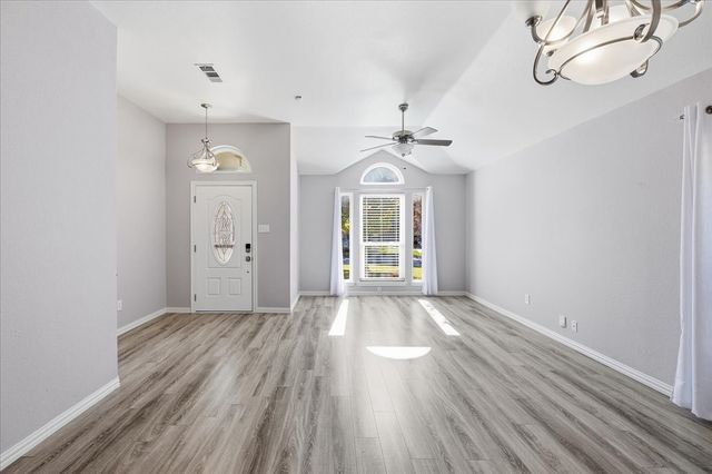 4217 Judith Way, Haltom City, TX 76137