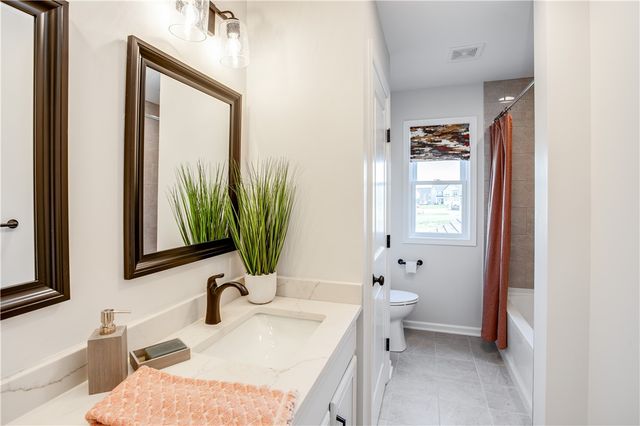 1549 Osburn Lane Lane, Farmington, NY 14425