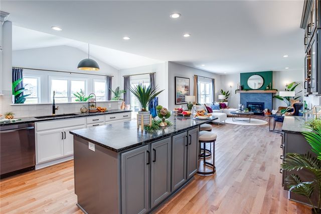 1549 Osburn Lane Lane, Farmington, NY 14425