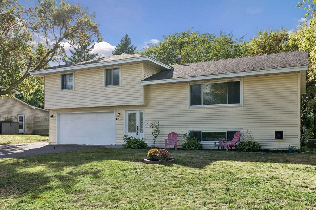 6509 Edgemont Boulevard N, Brooklyn Park, MN 55428 — photo 2