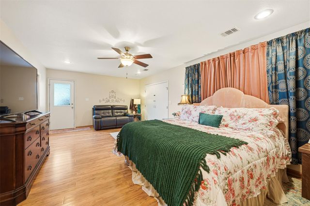 2501 Marguerite Street, Bay City, TX 77414