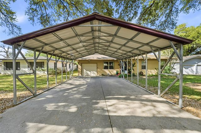 2501 Marguerite Street, Bay City, TX 77414