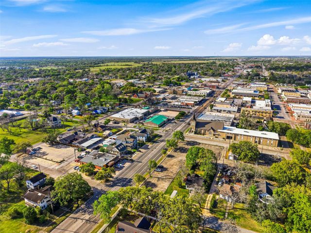 2501 Marguerite Street, Bay City, TX 77414
