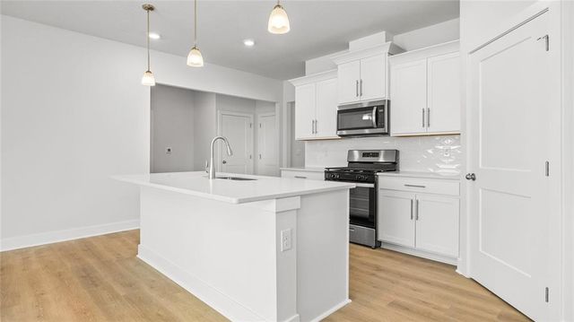 20917 W 188th Terrace, Spring Hill, KS 66083