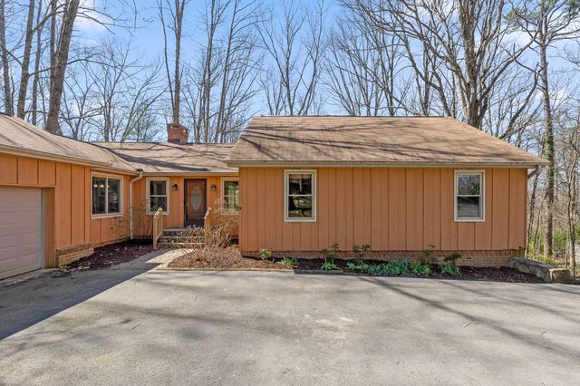 707 Windy Way, Signal Mountain, TN 37377