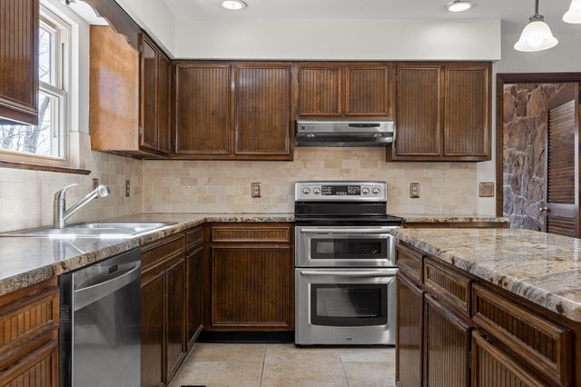 707 Windy Way, Signal Mountain, TN 37377