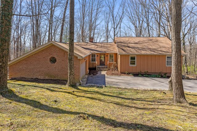 707 Windy Way, Signal Mountain, TN 37377