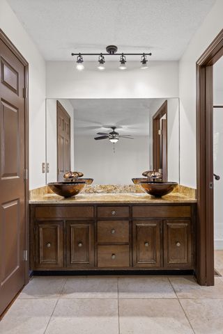 707 Windy Way, Signal Mountain, TN 37377