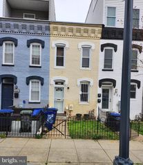 2215 10TH ST NW, Washington, DC 20001