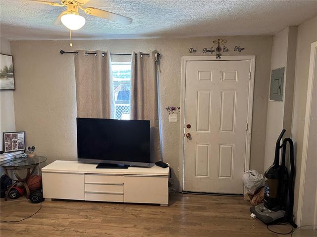 925 19TH STREET, Orlando, FL 32805