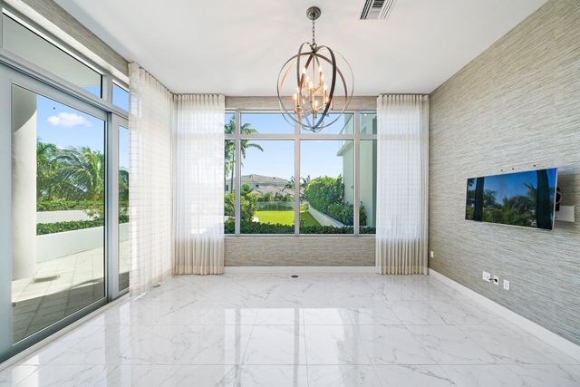1 Water Club Way 301, North Palm Beach, FL 33408