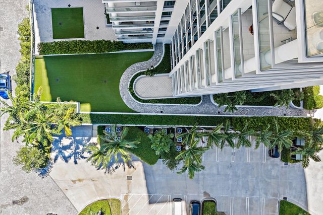 1 Water Club Way 301, North Palm Beach, FL 33408