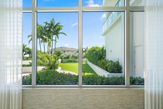 1 Water Club Way 301, North Palm Beach, FL 33408