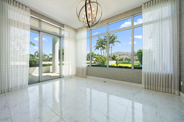 1 Water Club Way 301, North Palm Beach, FL 33408