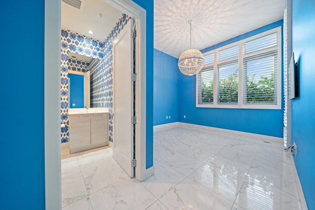 1 Water Club Way 301, North Palm Beach, FL 33408