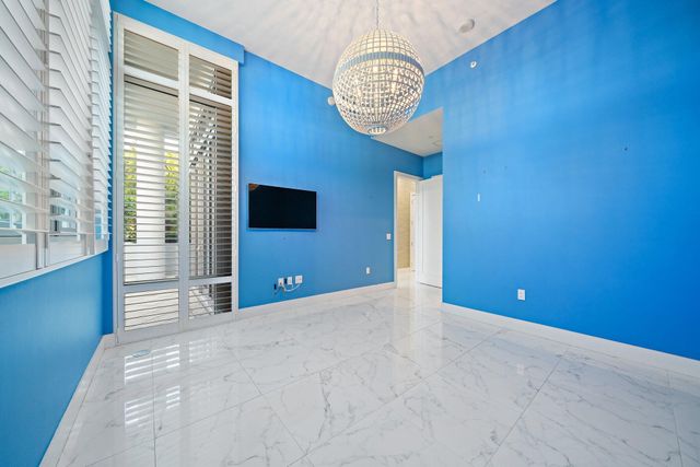 1 Water Club Way 301, North Palm Beach, FL 33408