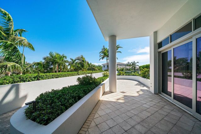 1 Water Club Way 301, North Palm Beach, FL 33408