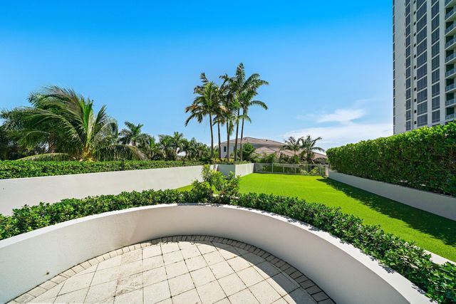 1 Water Club Way 301, North Palm Beach, FL 33408