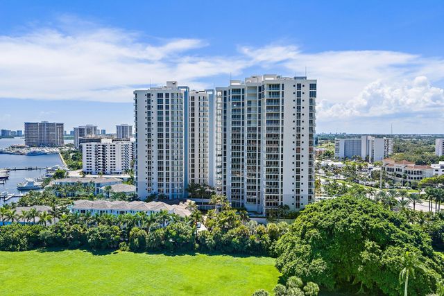 1 Water Club Way 301, North Palm Beach, FL 33408
