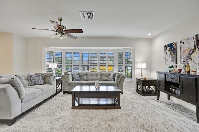 6000 SW 16th Ct, Plantation, FL 33317