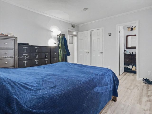 2270 NE 68th St 1901, Fort Lauderdale, FL 33308