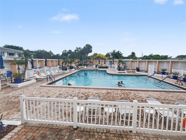 2270 NE 68th St 1901, Fort Lauderdale, FL 33308