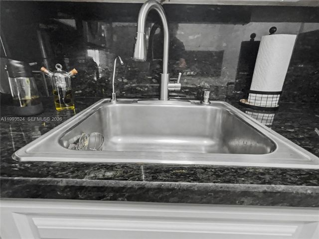 2270 NE 68th St 1901, Fort Lauderdale, FL 33308