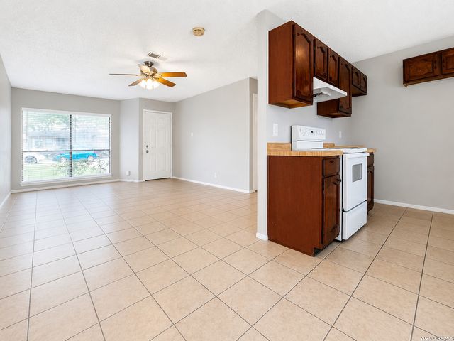 4948 CHAMPLAIN, San Antonio, TX 78217