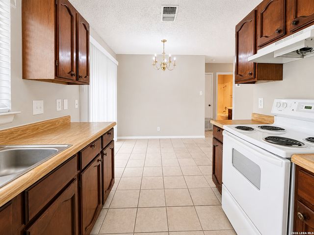 4948 CHAMPLAIN, San Antonio, TX 78217