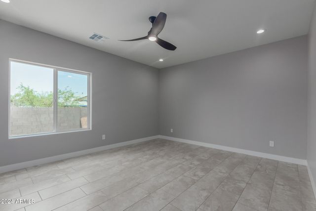 31824 N POPLAR Street, Wittmann, AZ 85361