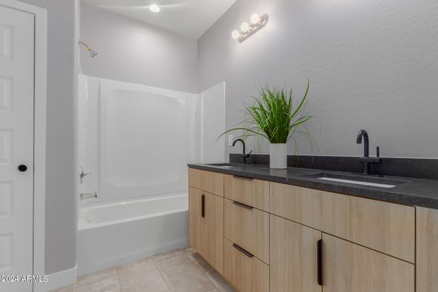 31824 N POPLAR Street, Wittmann, AZ 85361