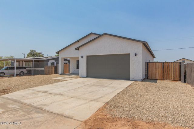 31824 N POPLAR Street, Wittmann, AZ 85361