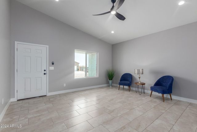 31824 N POPLAR Street, Wittmann, AZ 85361