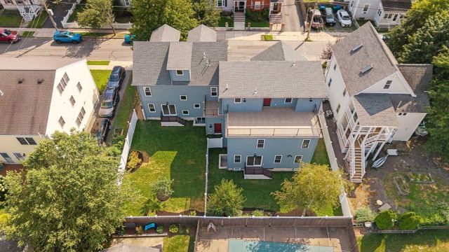 37 Cotting St 37, Medford, MA 02155