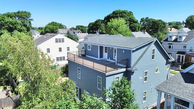 37 Cotting St 37, Medford, MA 02155