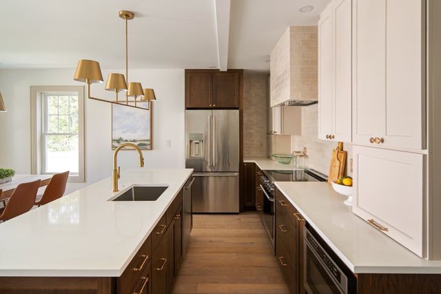 37 Cotting St 37, Medford, MA 02155