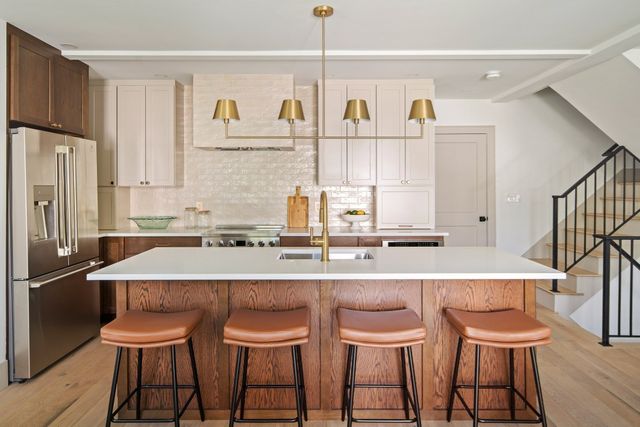 37 Cotting St 37, Medford, MA 02155