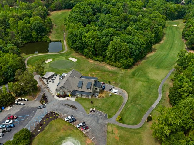 621 Chickasaw Drive, Westminster, SC 29693