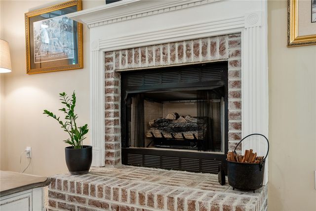 621 Chickasaw Drive, Westminster, SC 29693