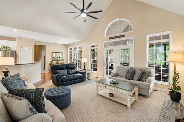 621 Chickasaw Drive, Westminster, SC 29693