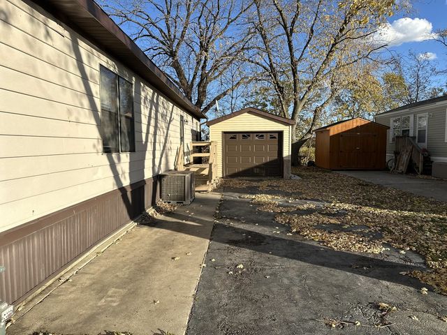 31 Meadowlark Lane, Beecher, IL 60401