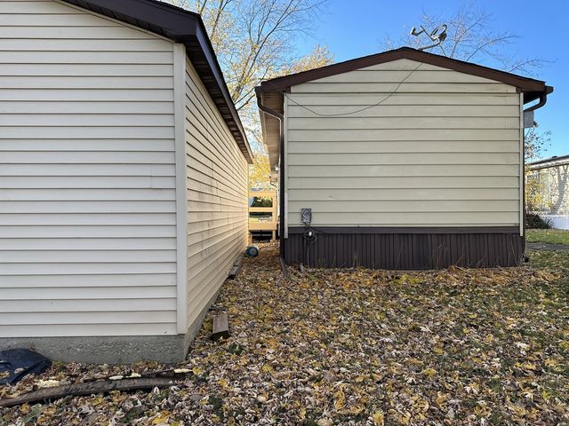 31 Meadowlark Lane, Beecher, IL 60401