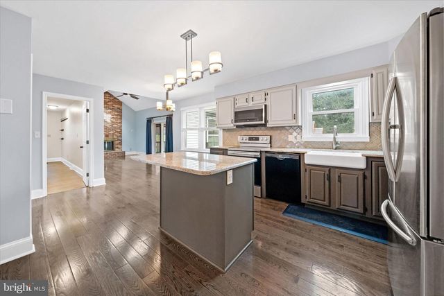 26 OLD STABLE LN, Newark, DE 19711