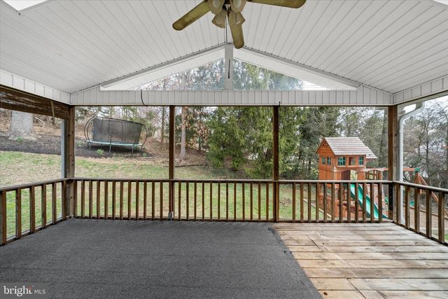 26 OLD STABLE LN, Newark, DE 19711