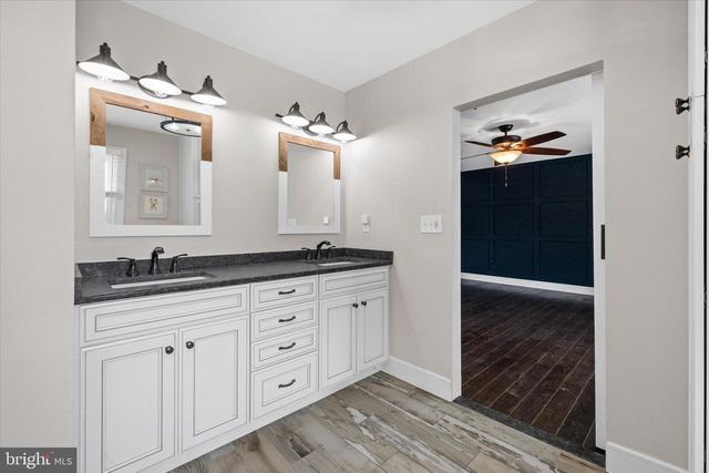 26 OLD STABLE LN, Newark, DE 19711